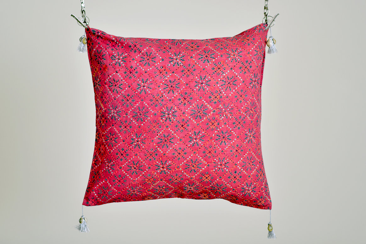 Asiyah Pink Cushion With Zari Embroidery